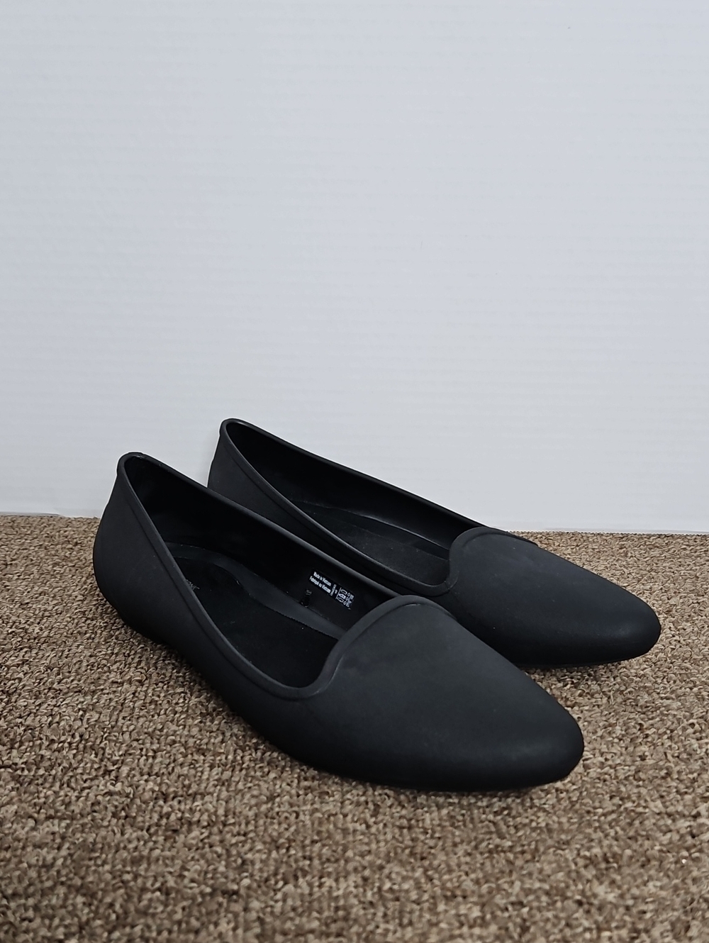 Crocs Eve Black Flats Iconic Comfort Ballet Style Shoes Sz 8 Womens